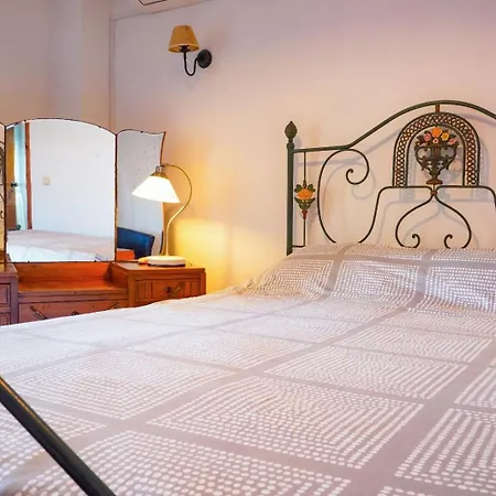Avo Bolachas House بيت للعطل